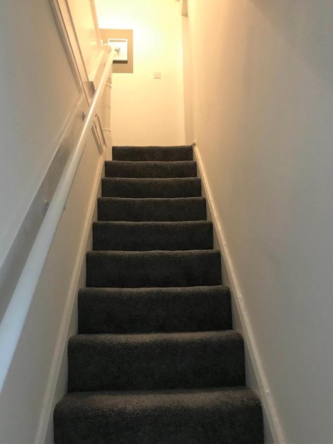 Stylish Modern 3-Bed House Nr Manchester City Ctr وايتفيلد المظهر الخارجي الصورة
